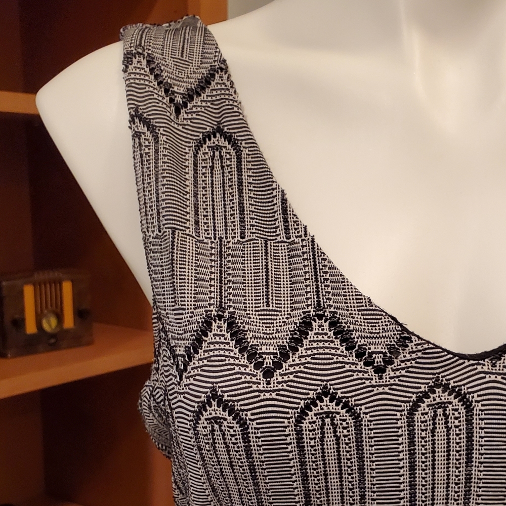 Lucky Brand Black and Gray Art Deco Dress - Picture 4 of 11